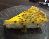 Foto del paso 7 de la receta: Tarta de yogurt griego con maracuyá!!