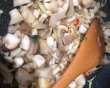 Hình bước làm 3 của món Đậu nấm xúc bánh đa