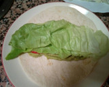 Foto del paso 5 de la receta: Sándwich fresco de tortillas de trigo