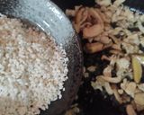 冬天食補首席─麻油香菇雞米糕的食譜步驟5照片