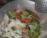 Foto langkah ke 5 dari resep Capcay Kuah DIET ENAK SEHAT (No minyak, No maizena).