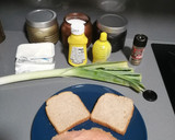 Foto del paso 1 de la receta: Tostas de Salmón Ahumado y Queso Crema