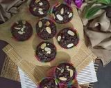 Foto langkah ke 4 dari resep Banana Muffin Double Chocolate.