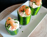 Foto del paso 16 de la receta: Troncos de calabacín rellenos de atún y langostinos