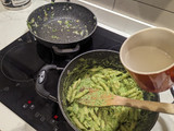 Pasta in a pea sauce
