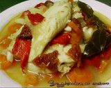 Foto del paso 6 de la receta: Pescado hervido con morrones y tomates deshidratados