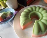 Foto langkah ke 4 dari resep Puding Cocopandan Simpel.