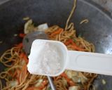 Foto langkah ke 5 dari resep Mie goreng kampung.