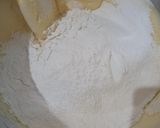 Foto langkah ke 4 dari resep Bolu Hongkong Keju.