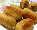 A picture of step 4 of Egg Potato Croquettes #Ramadan_ki_taiyyari.