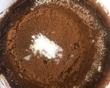 Foto langkah ke 3 dari resep Chocolate Chip Brownies.