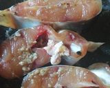 Foto langkah ke 2 dari resep Patin panggang teflon.