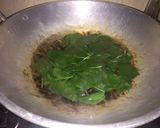 Foto langkah ke 1 dari resep Mie Instan Sayur Bayam Brazil.