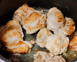 Foto del paso 1 de la receta: Pollo en caldillo