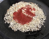Foto del paso 8 de la receta: Fideuà de pato con dátiles y setas Portobello