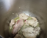 Foto del paso 1 de la receta: Arroz meloso en olla exprés