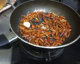 Foto del paso 1 de la receta: Salsa macha de chile serrano