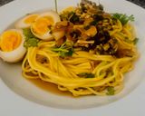 Hình bước làm 8 của món Trứng ngâm tương trộn mì