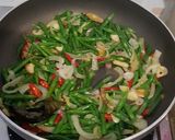 Foto langkah ke 4 dari resep Tumis Buncis Saus Tiram.