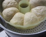 Foto langkah ke 5 dari resep Roti sobek kukus.
