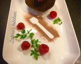 A picture of step 4 of Chocolate Bowls with Cream cheese Mousse & Berries:.
