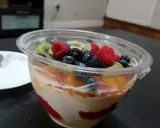 A picture of step 3 of Trifle pudding.
