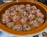 A picture of step 3 of Kefta Mkaouara – Moroccan lamb and egg tagine.