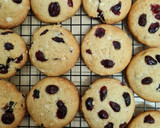 Foto del paso 3 de la receta: Cookies de arándanos rojos y chocolate blanco
