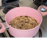A picture of step 3 of Cream Of Mushroom Soup.