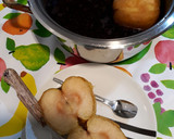 Foto del paso 1 de la receta: Puré de manzana con levadura de cerveza, cerezas y quéfir
