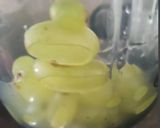 A picture of step 1 of Green grapes, sabja seed juice.
