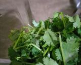 A picture of step 2 of Amrood ki chutney.