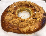 Foto del paso 7 de la receta: Roscón de reyes especial con relleno de chantilly