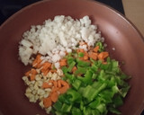 Foto del paso 1 de la receta: Potaje de garbanzos con espinacas y bolitas de chistorra