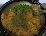 આલુ મટર સમોસા (Aloo Matar Samosa Recipe In Gujarati) રેસીપી સ્ટેપ3ફોટો