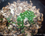 Foto del paso 3 de la receta: Crema de portobellos
