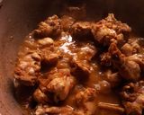 A picture of step 5 of Chettinad chicken curry.