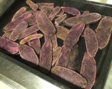 Une image de l'étape 6 de Pommes de terre vitelotte aux épices façon chips.