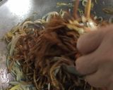 Hình bước làm 3 của món Chuối khô ngào dừa gừng