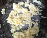 Foto langkah ke 3 dari resep Sup telur tomat.