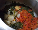 A picture of step 2 of Palak paneer.