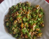 รูปขั้นตอนการทำที่ 3 ของ ถั่วฝักยาวผัดไข่