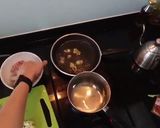 Foto langkah ke 5 dari resep Mie Ayam Jamur Rumahan (step video).