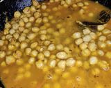 A picture of step 8 of Chickpeas/chhole masala.