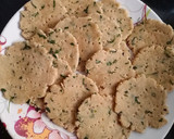 ઘઉં ના લોટ ની મઠરી (Wheat Flour Mathri Recipe In Gujarati) રેસીપી સ્ટેપ2ફોટો