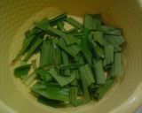 Foto langkah ke 1 dari resep Nasi gurih hijau pandan.