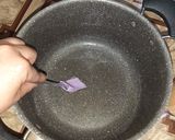 عکس مرحله 2 از دستور کیک قابلمه ای