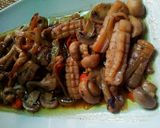 Foto langkah ke 6 dari resep Cumi Saos Tiram 🐙🍄.