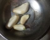 A picture of step 1 of Garlic Potato Wedges.