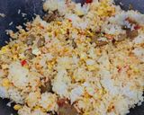 Foto langkah ke 4 dari resep Nasi goreng padang praktis.